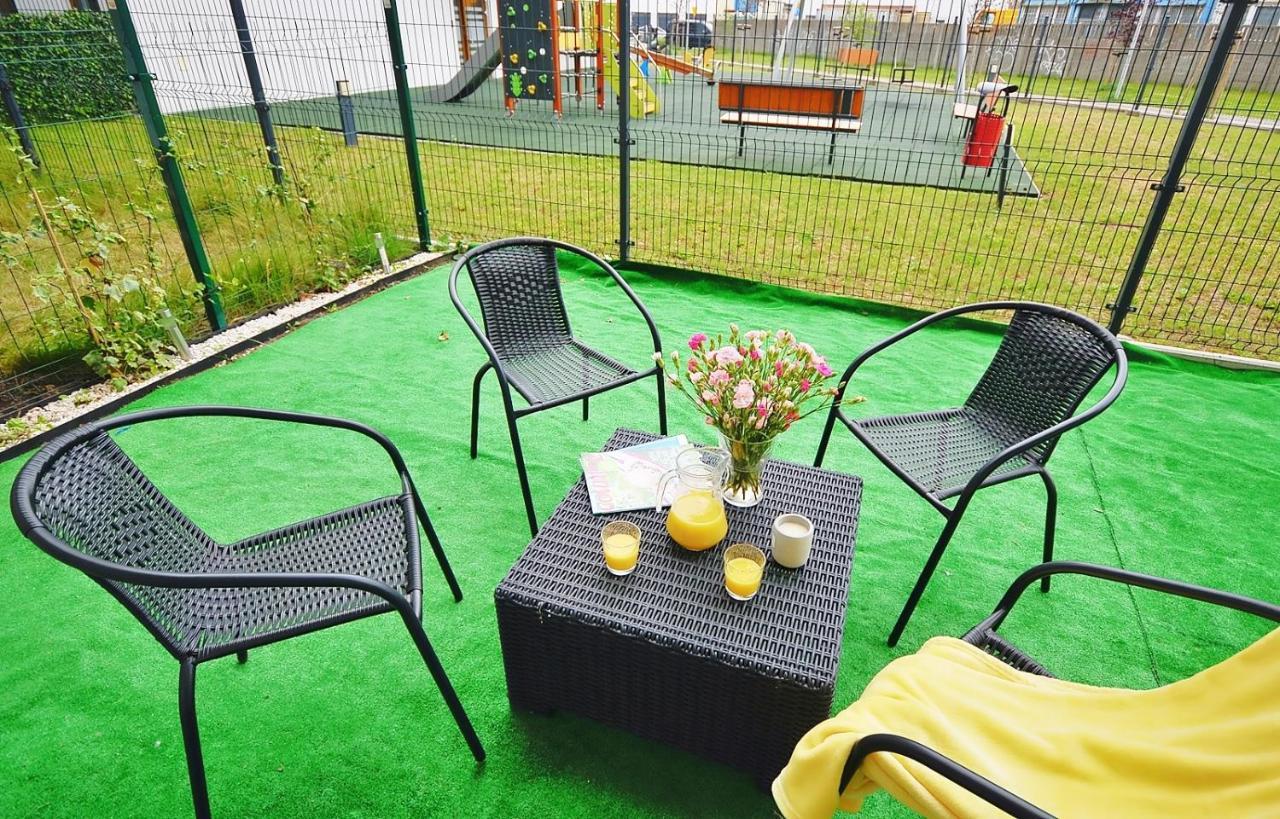 Onholiday Apartamenty Baltycka Kołobrzeg Exteriör bild